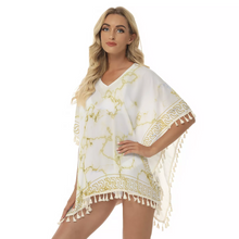 Load image into Gallery viewer, Square Fringed Shawl