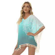 Load image into Gallery viewer, Square Fringed Shawl