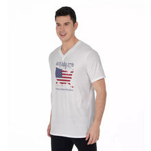 將圖片載入圖庫檢視器 V-Neck T-Shirt